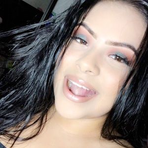 Meet your Posher, Fatima